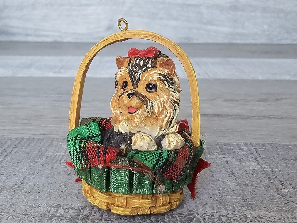 Carlton Cards Heirloom Collection Little Heirloom Treasures Yorkie Ornament 206d